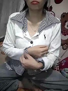 -Nicole-e Chat XXX live