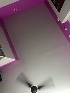 Czat XXX na żywo – FastFucky