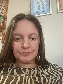 Jade_Kissy Chat XXX live