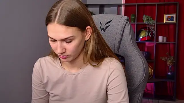 Sweet_Emilya Live XXX-chat