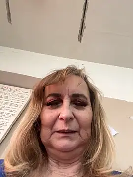 Irina2909@xh's Live XXX Chat