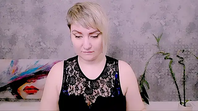 แชท XXX สดของ Djullia