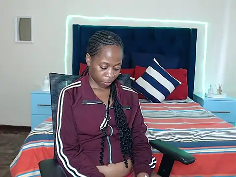 QUEENMANDYYn Live XXX chat