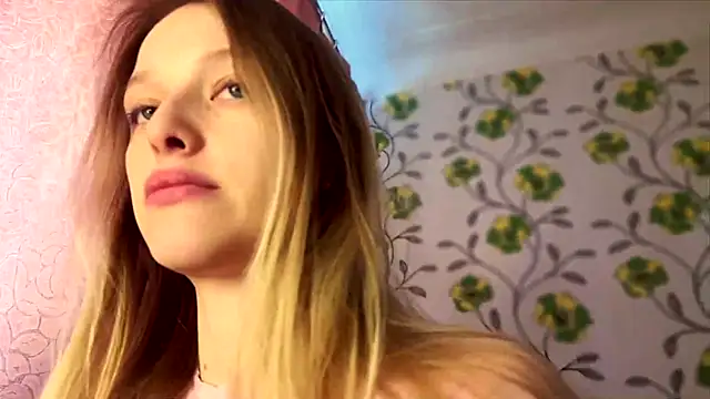 StarFrom_Hell Chat XXX in diretta