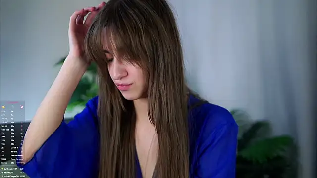 ClarineCasebolt Chat XXX in diretta