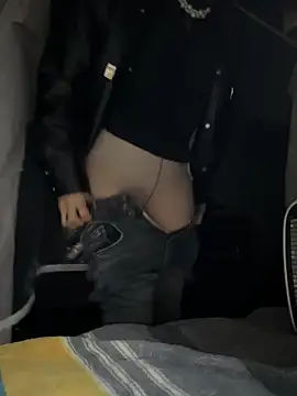 daaqnn élő XXX-chatje