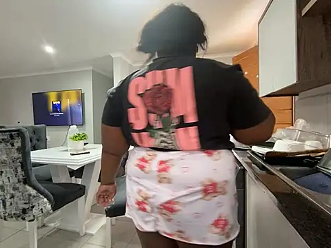 MissLola27 live XXX chat