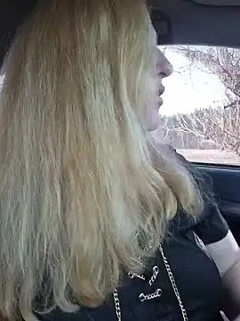 LianaJu Chat XXX live