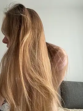 AlinaCum: απευθείας συνομιλία ΧΧΧ