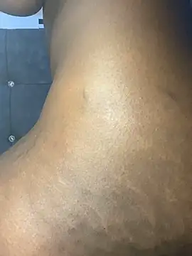 Keely élő XXX-chatje