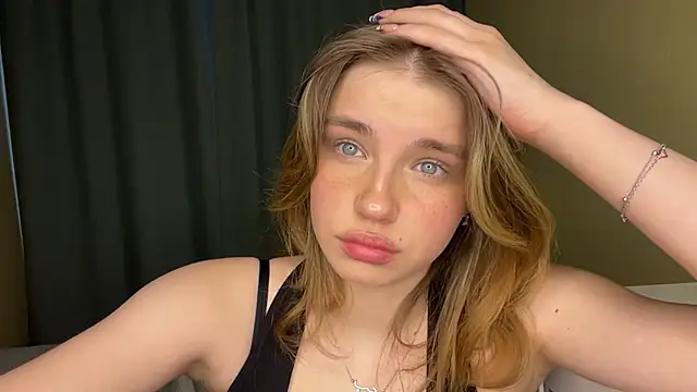 EarthaStinett: онлайн-секс-чат