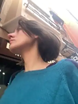 Kamorana Adlı Modelin Canlı XXX Sohbeti