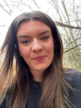 -Leasophie Adlı Modelin Web Kamerası Şovu