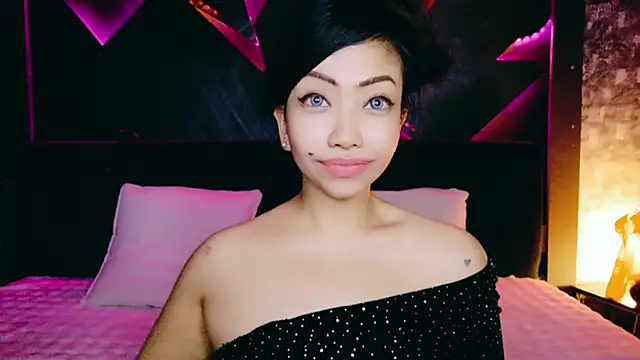 ElyaQuinn's Live XXX Chat