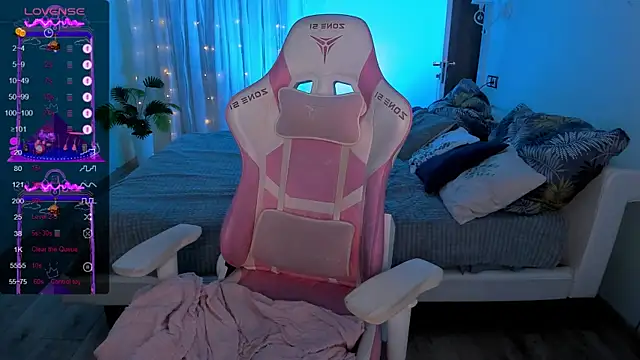 AnyaTaylor_ Chat XXX live