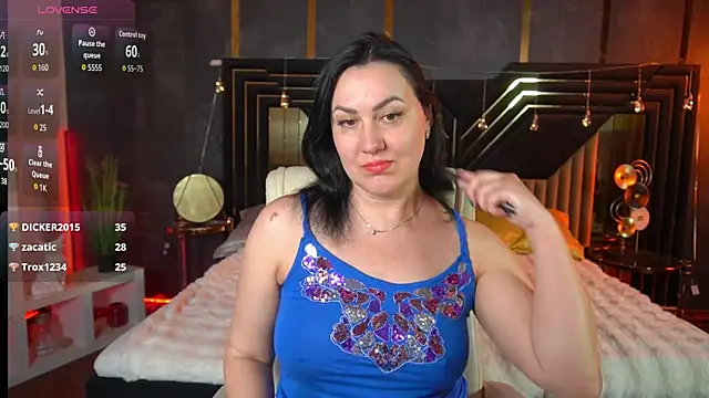 VelvetLuck Chat XXX live