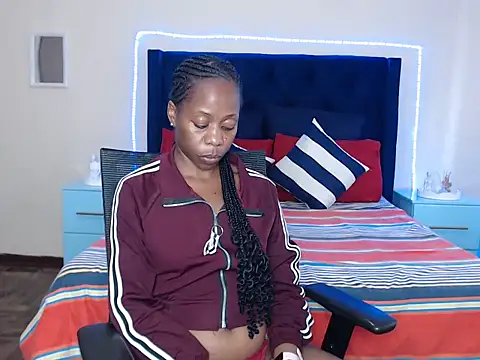 QUEENMANDYY's Live XXX Chat