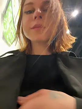 دردشة RosieSecret الجنسية المباشرة