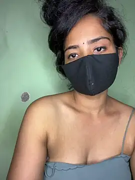 Chat +18 de harshali_2012 ao vivo