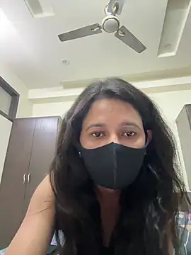 raavigirl's Live XXX Chat