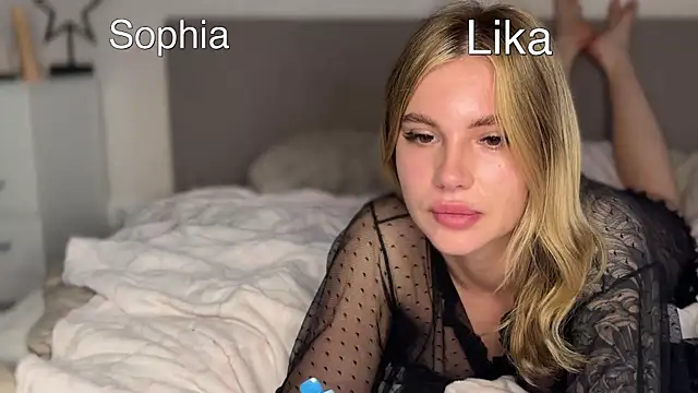 PinkNoir live XXX chat