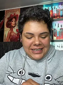 Hailey_Curvy: απευθείας συνομιλία ΧΧΧ