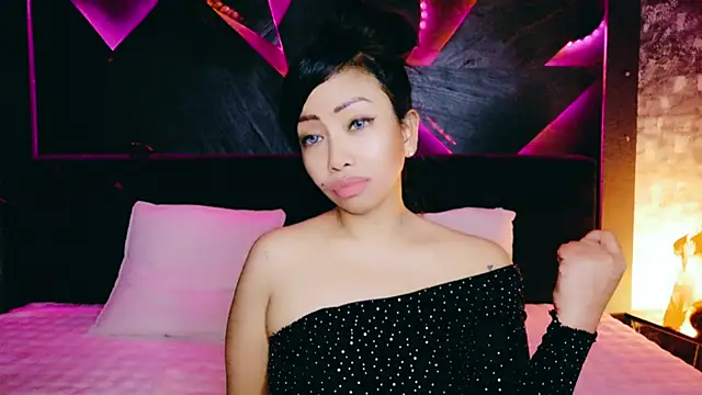 Chat +18 de ElyaQuinn ao vivo