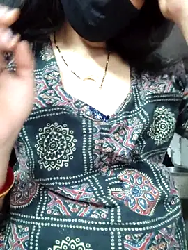 Saishaa Chat XXX live