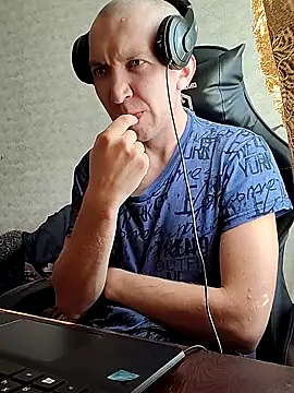 _uncle_Mitya-43_n Webbikameraesitys