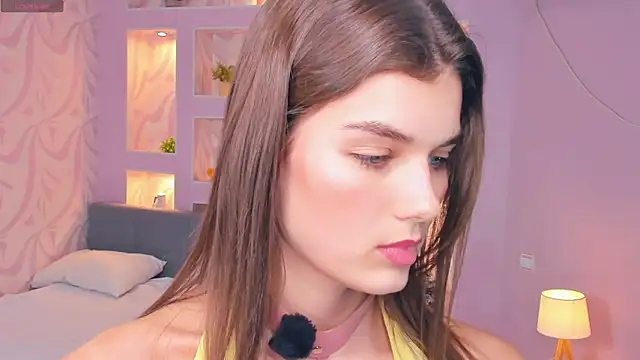 FloraDobb Chat XXX in diretta