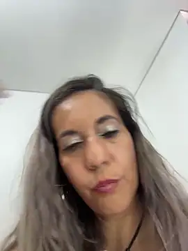 sandrafarrely's Webcam Show