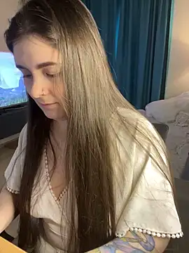 Show modela Lovely_Waifu na web-kameri