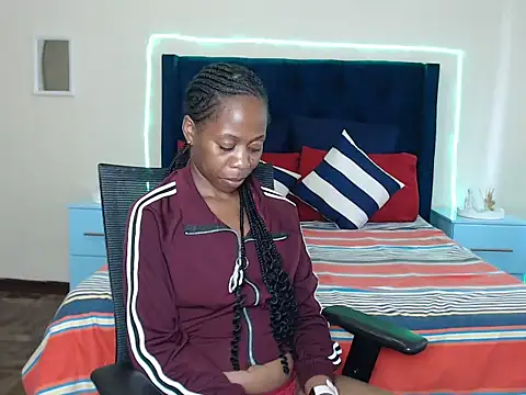 Chatroom XXX en direct de QUEENMANDYY