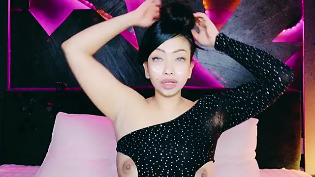 ElyaQuinn's Live XXX Chat