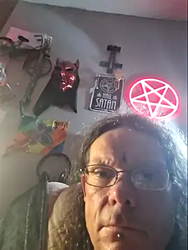 Nigegraves ওয়েবক্যাম শো