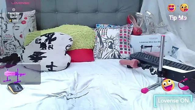 Chatroom XXX en direct de katysquirtdirty