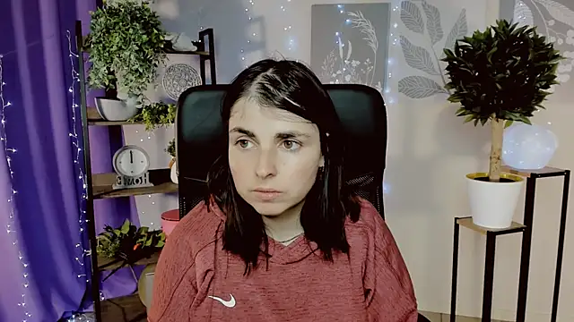 MartaEdams' Live XXX Chat