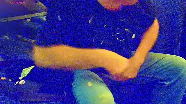 DoMeDoggyNow webkamerás műsora