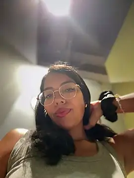 SheenaBrooke: διαδικτυακό σόου στην κάμερα