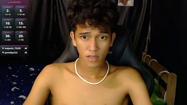 hugekenbigcock Webcam-Show