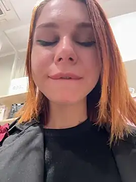 دردشة RosieSecret الجنسية المباشرة