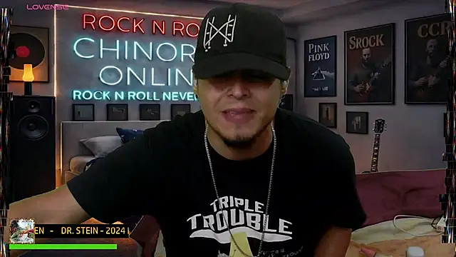 Вебкам-шоу chino_roz