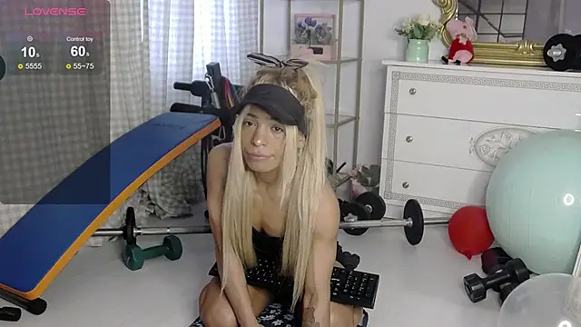 SarahRaynex Live XXX-Chat