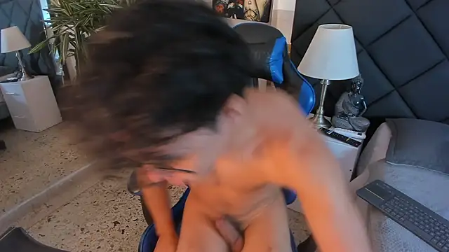 kai_storn's Webcam Show