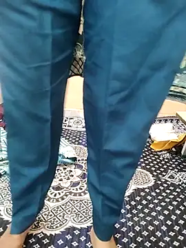 Rising_Queen Chat XXX live