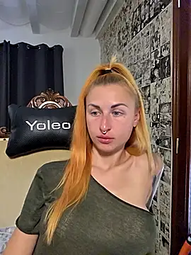 kylie_blck Adlı Modelin Canlı XXX Sohbeti