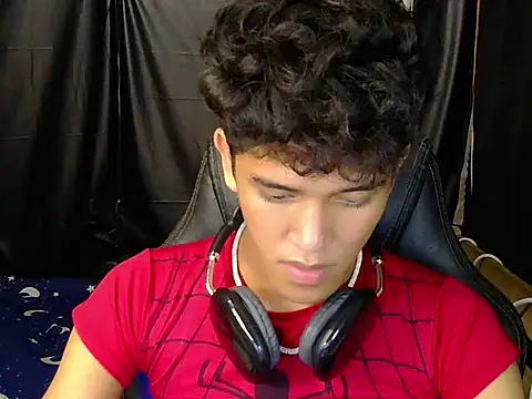 hugekenbigcock Pertunjukan Webcam