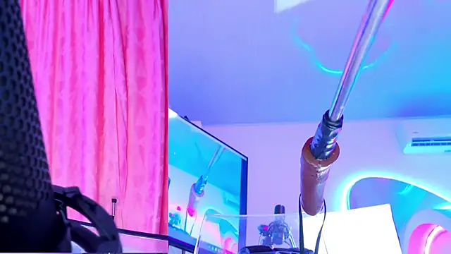 NathaxaLeans 现场XXX聊天