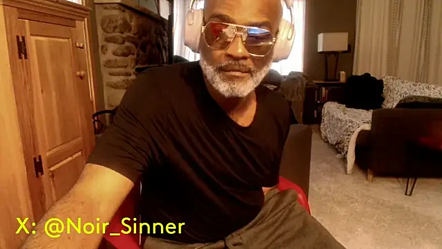 Chat XXX en directo de sinnernoir