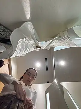 Holly_Play Chat XXX in diretta